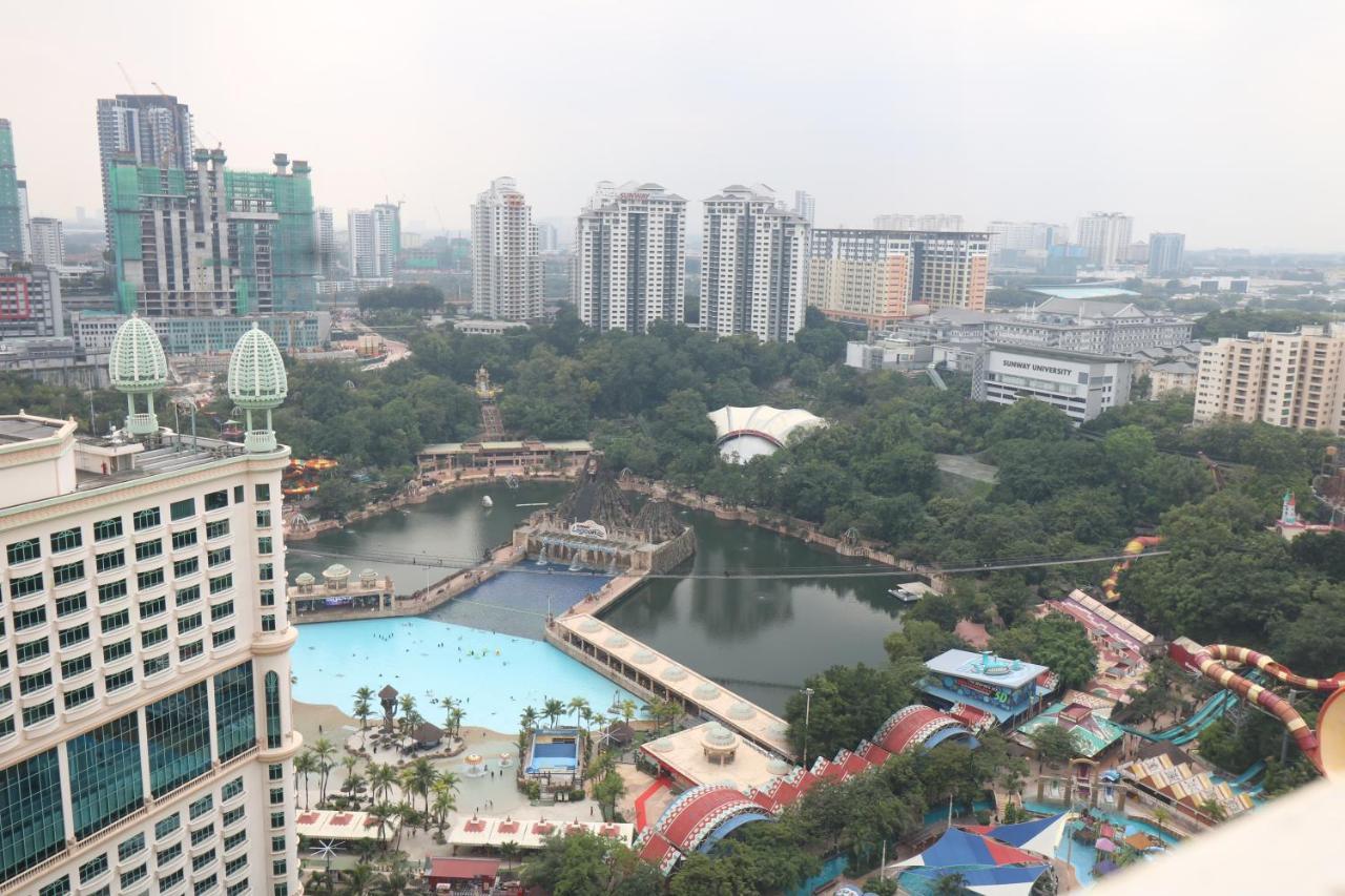 Raintree Resort Suites Петалинг-Джая Экстерьер фото