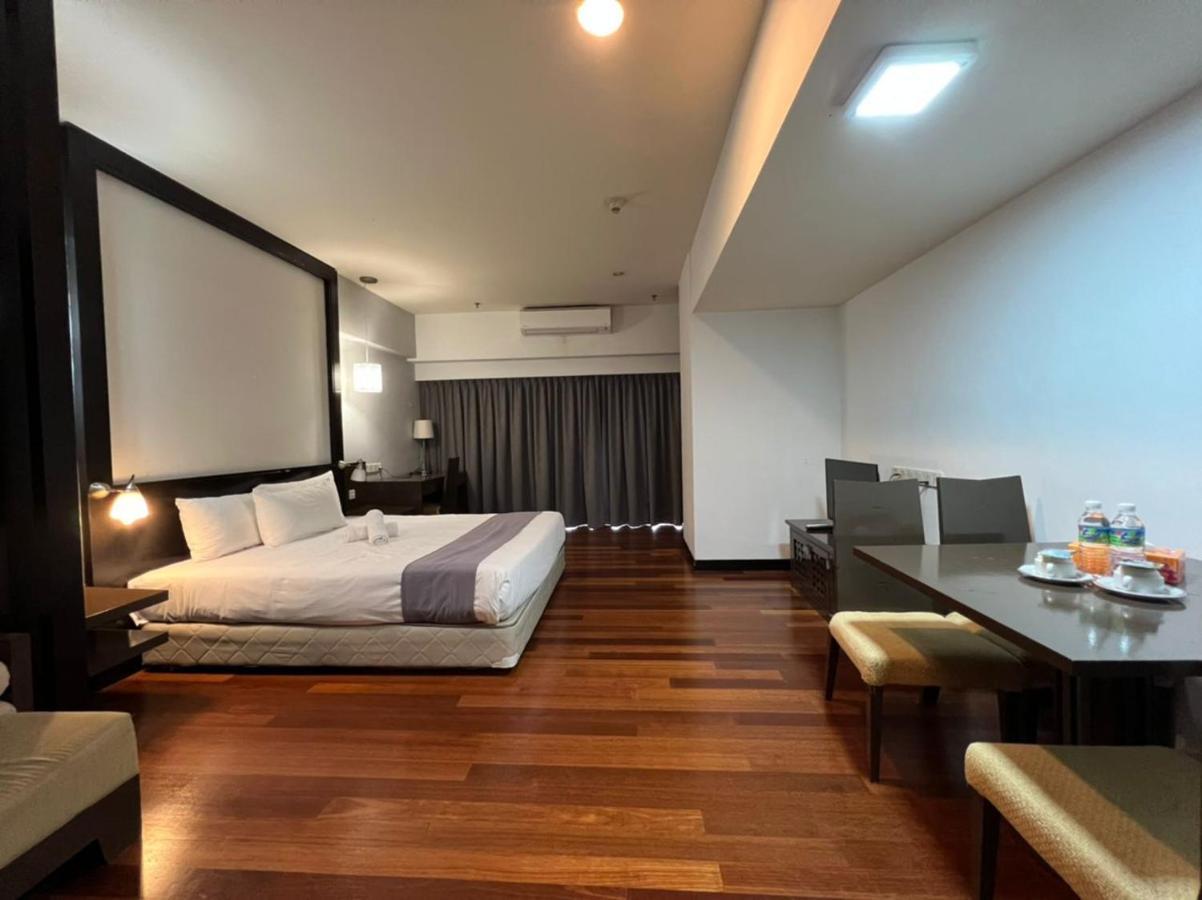 Raintree Resort Suites Петалинг-Джая Экстерьер фото