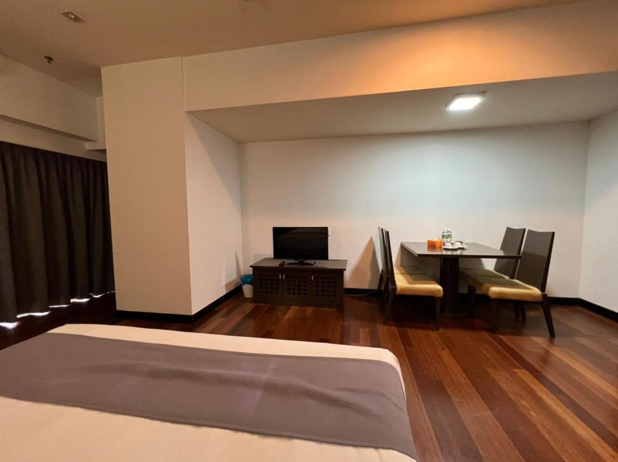 Raintree Resort Suites Петалинг-Джая Экстерьер фото