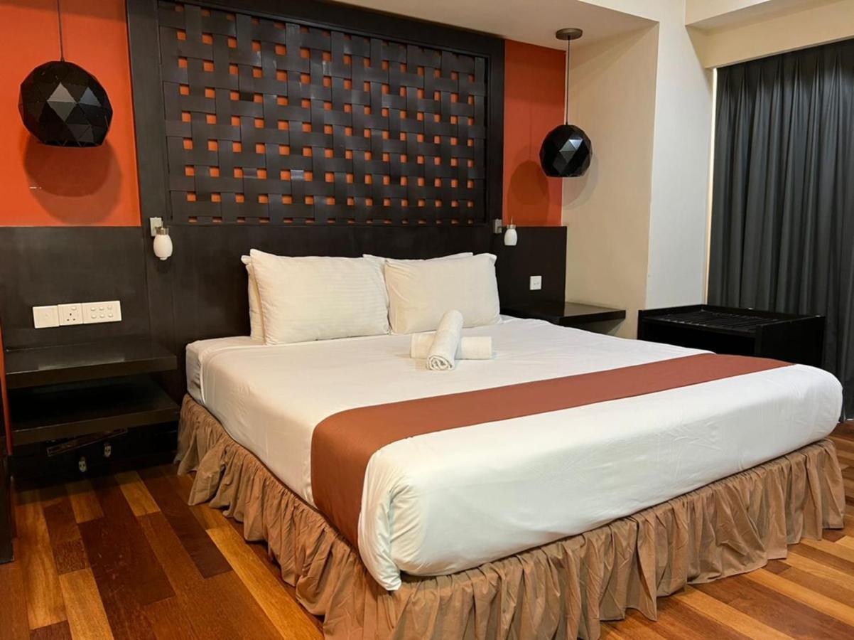 Raintree Resort Suites Петалинг-Джая Экстерьер фото