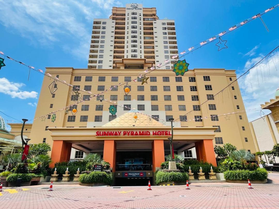 Raintree Resort Suites Петалинг-Джая Экстерьер фото